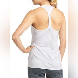 Athleta High Neck Heather Stripe Chi Tank
Fog Grey Heather/Bright White, Medium